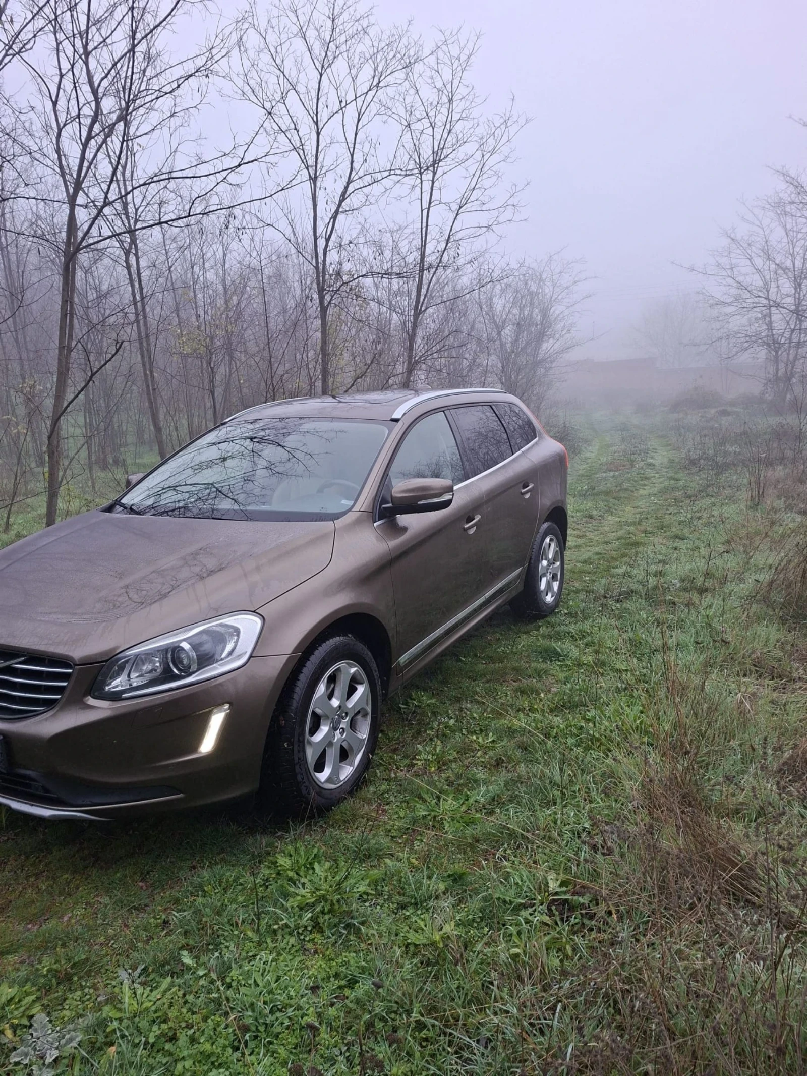Volvo XC60, снимка 3 - Автомобили и джипове - 55011404