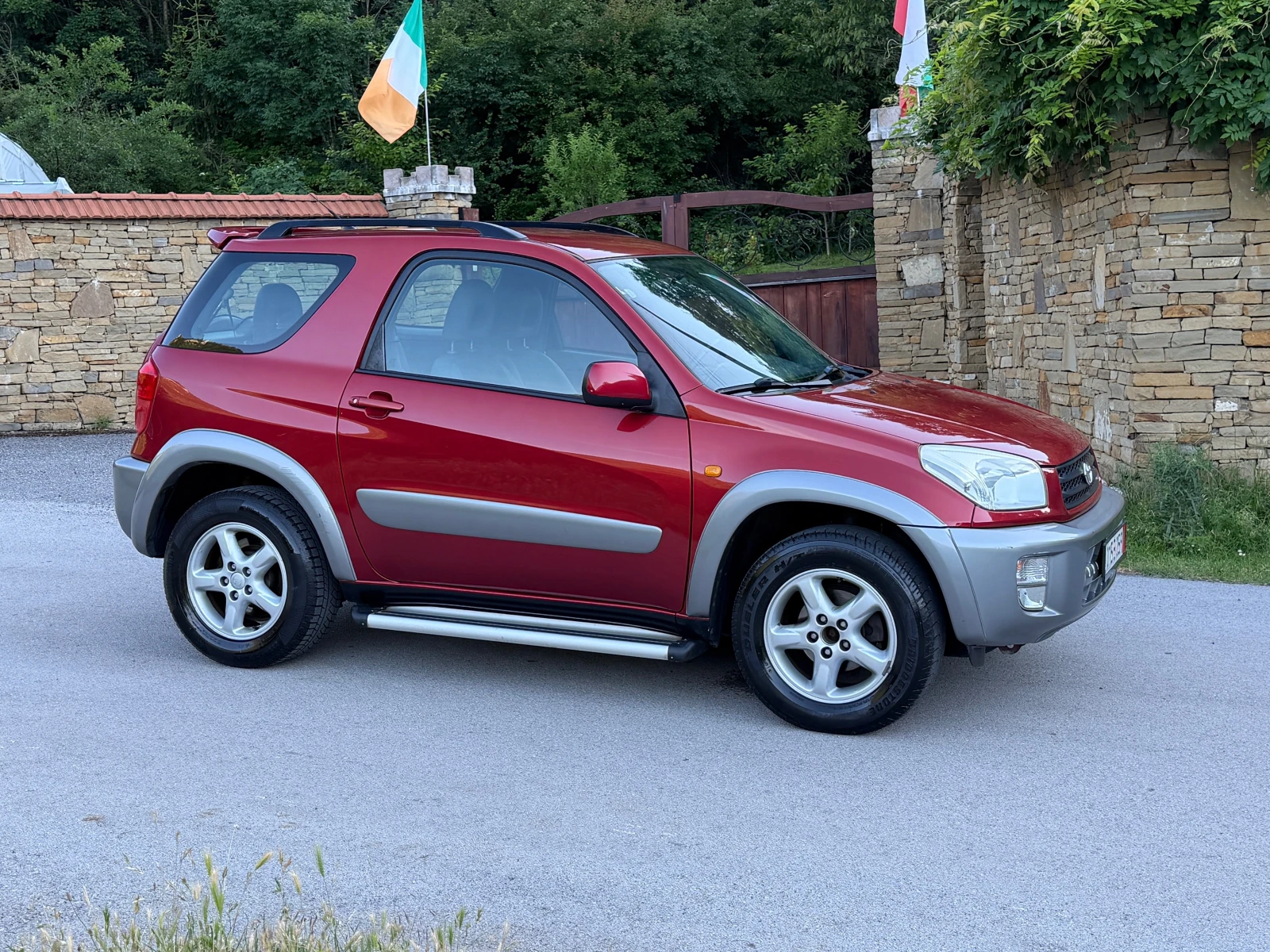 Toyota Rav4 2.0i Швейцария, снимка 2 - Автомобили и джипове - 55051985