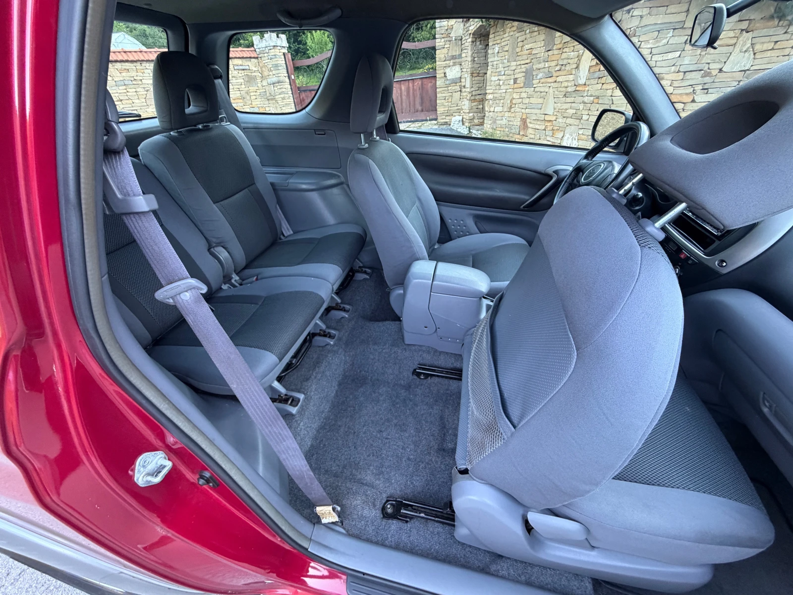 Toyota Rav4 2.0i Швейцария, снимка 14 - Автомобили и джипове - 55051985