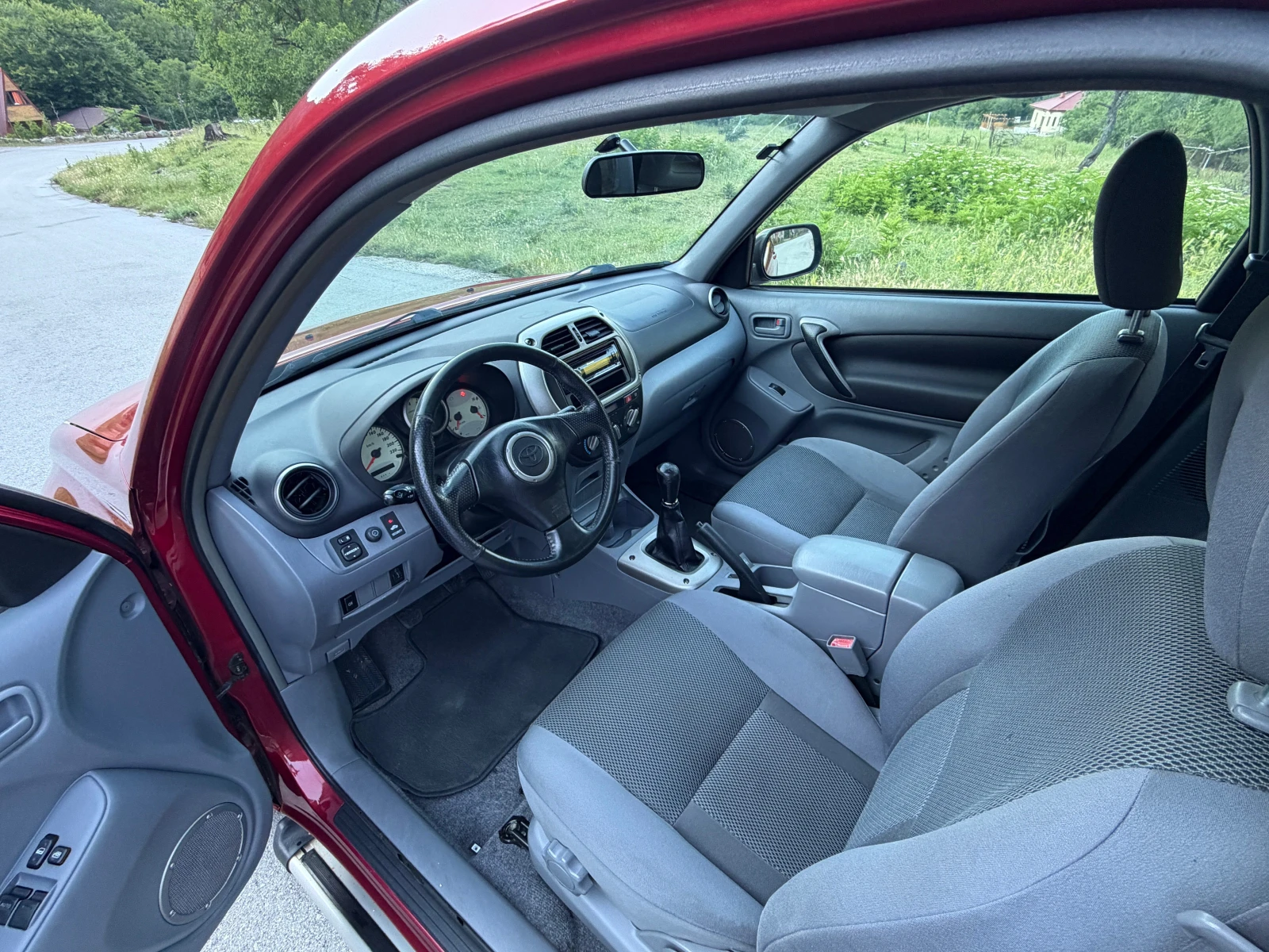 Toyota Rav4 2.0i Швейцария, снимка 11 - Автомобили и джипове - 55051985