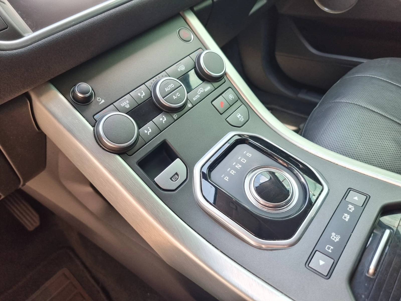 Land Rover Range Rover Evoque 2.0* 4X4* AVTOMAT* , снимка 13 - Автомобили и джипове - 55061801