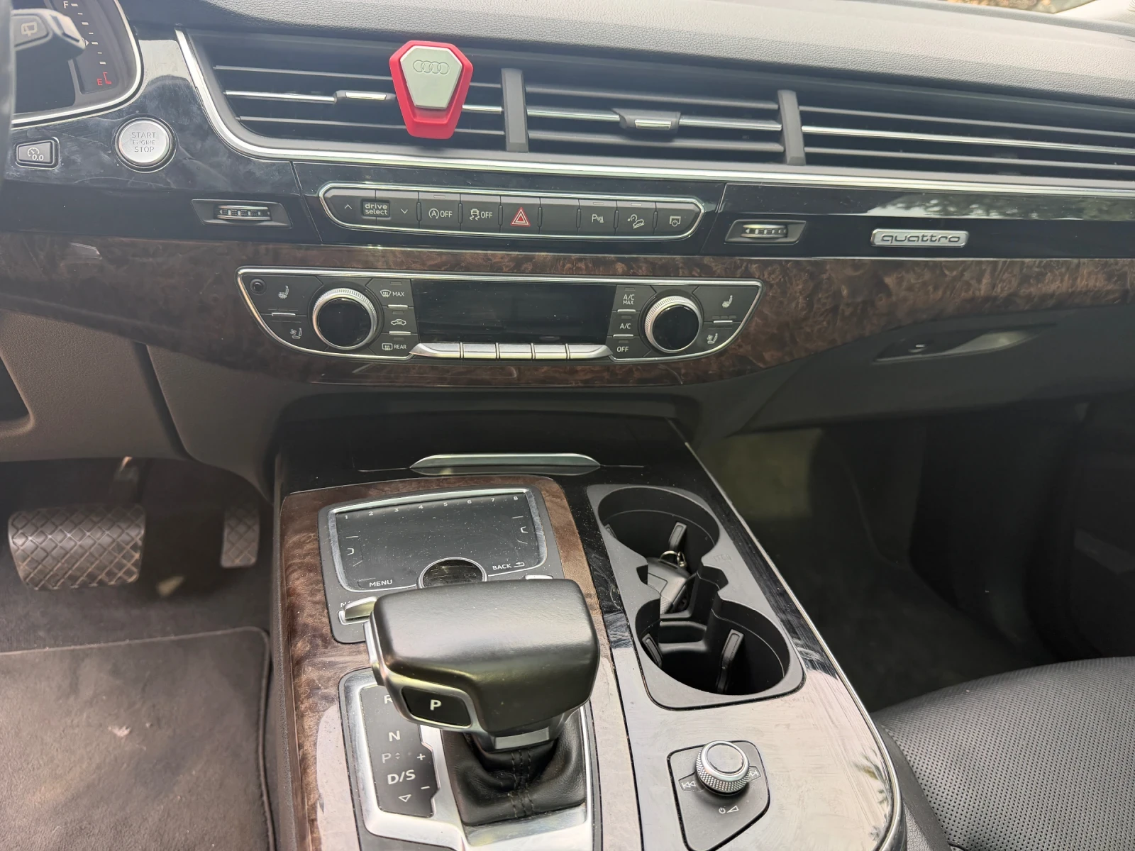 Audi Q7 3.0 TFSI quattro Matrix, снимка 10 - Автомобили и джипове - 56164621