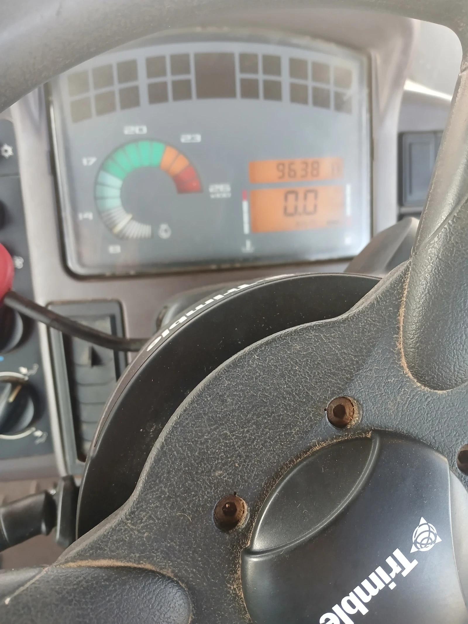 Трактор Claas Арез 836 с АВТОПИЛОТ, снимка 3 - Селскостопанска техника - 56039871