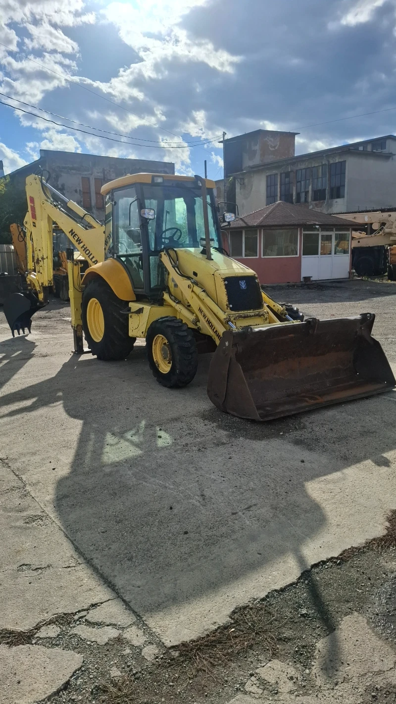Багер New Holland 95 B, снимка 2 - Индустриална техника - 52512501