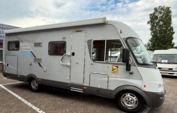Кемпер HYMER / ERIBA HYMER B644 Classic, снимка 16 - Каравани и кемпери - 55637082