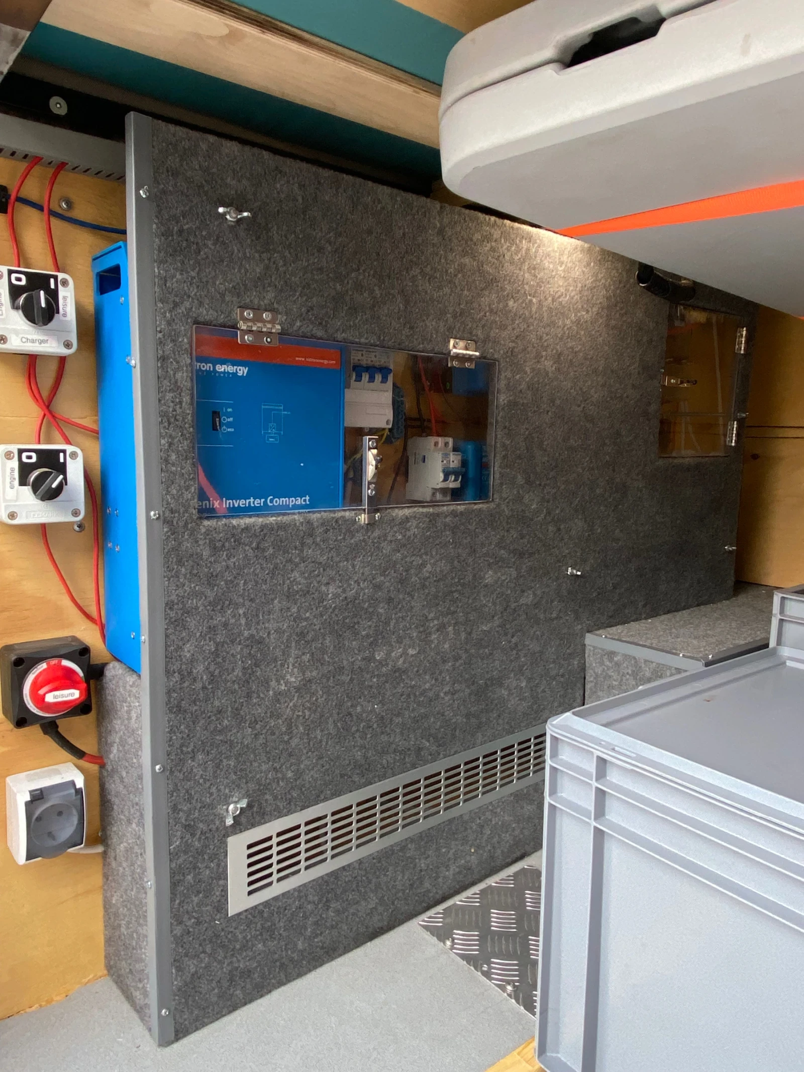 ������ Mercedes-Benz 709 Vario | Mobile.bg � ����������� 16