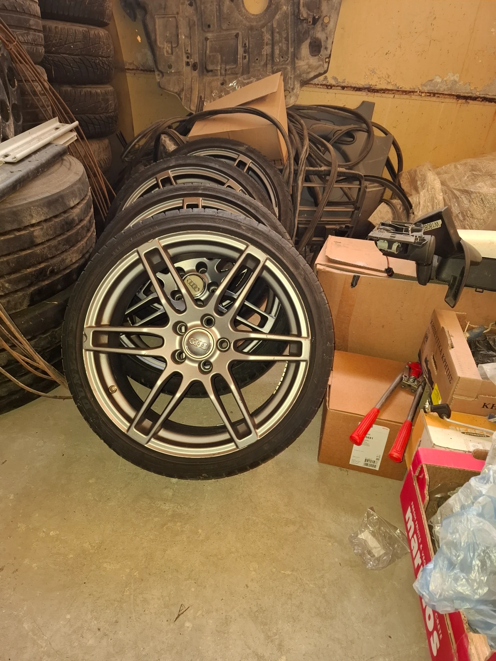    235/35R19 | Mobile.bg   10