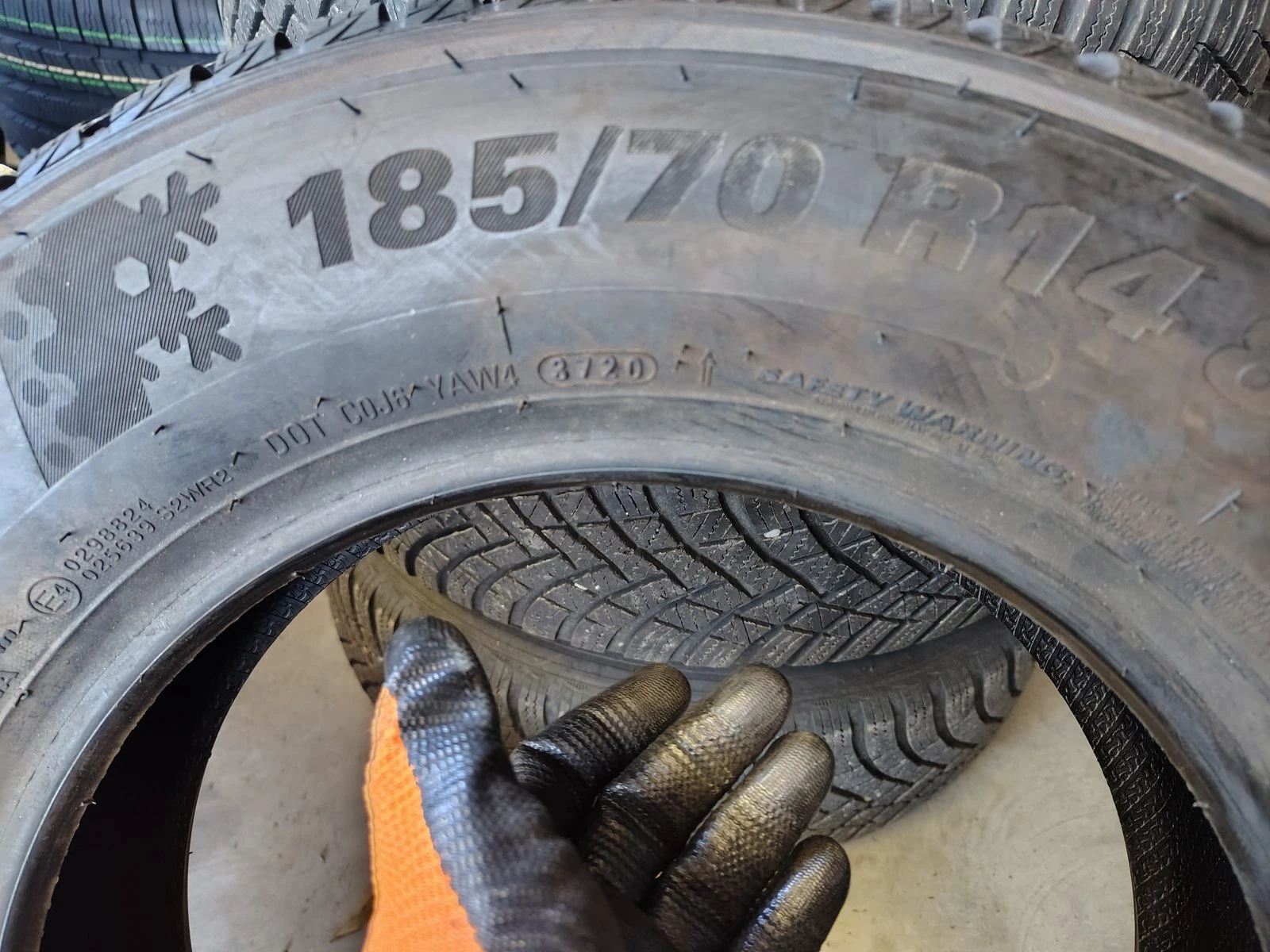 Гуми Зимни 185/70R14, снимка 7 - Гуми и джанти - 56730216