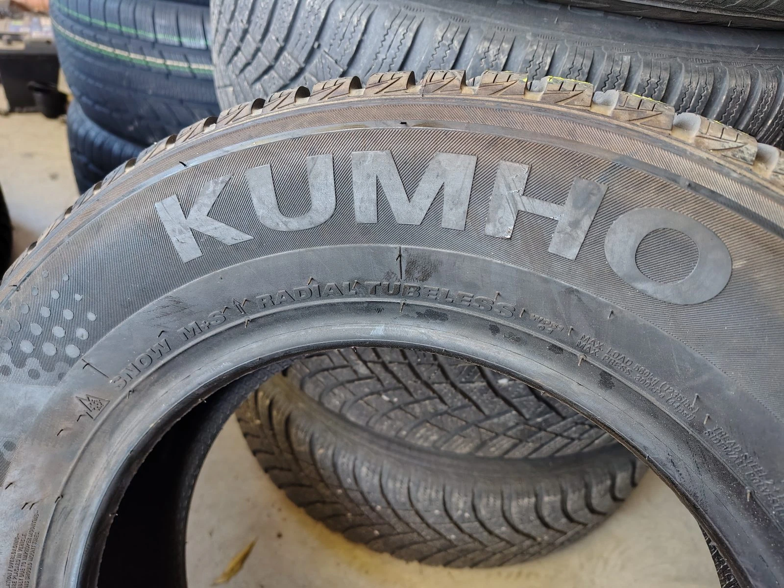 Гуми Зимни 185/70R14, снимка 5 - Гуми и джанти - 56730216