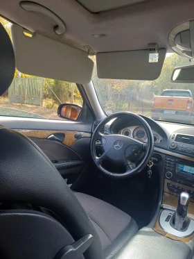 Mercedes-Benz E 220, снимка 11