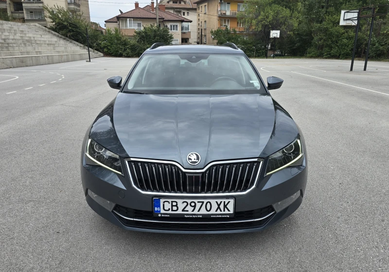 Skoda Superb 2.0 TDI/DISTRONIC/EURO 6B, снимка 8 - Автомобили и джипове - 47335666