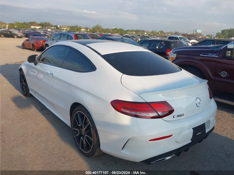 Mercedes-Benz C 300, снимка 2 - Автомобили и джипове - 47936264