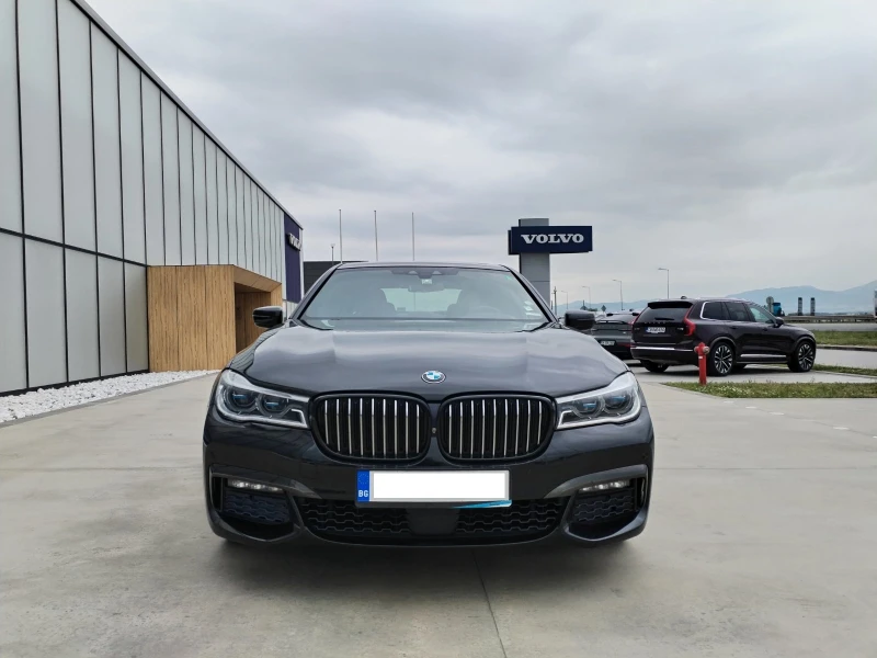 BMW 740 X-Drive | Head-Up | M Sport | Harman Kardon, снимка 3 - Автомобили и джипове - 52542991