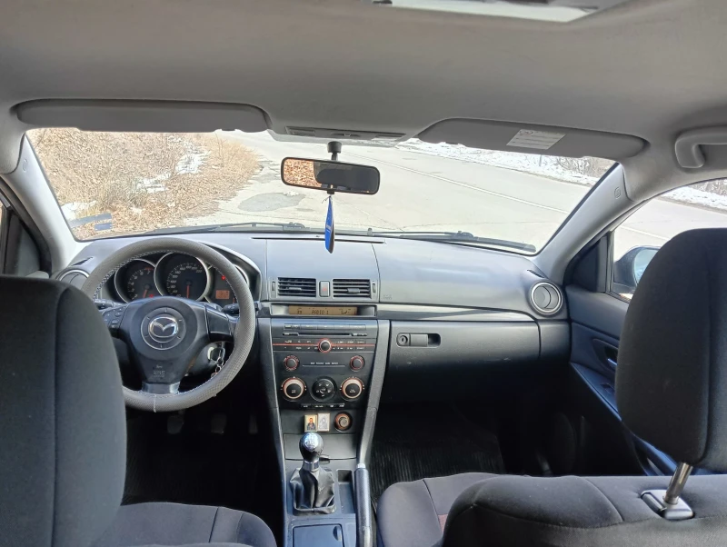 Mazda 3, снимка 9 - Автомобили и джипове - 49243608