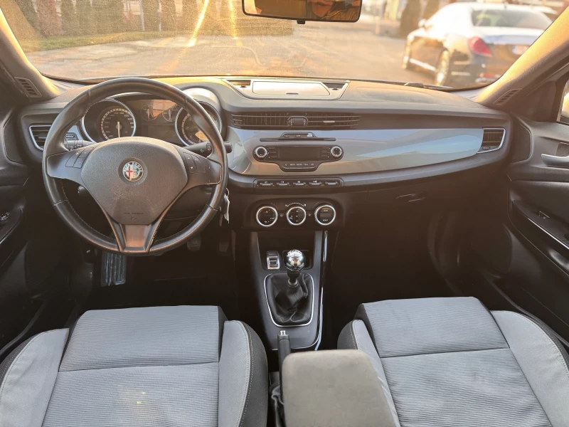 Alfa Romeo Giulietta, снимка 9 - Автомобили и джипове - 49282407