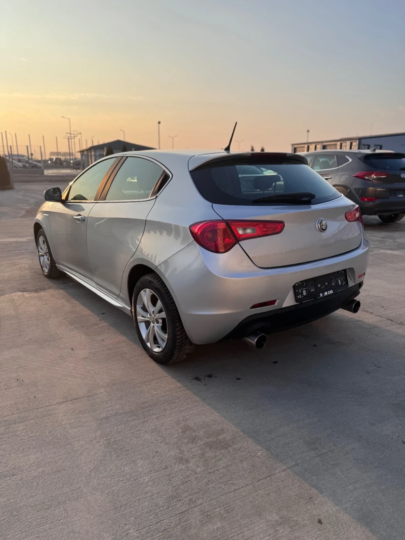 Alfa Romeo Giulietta, снимка 3 - Автомобили и джипове - 49282407