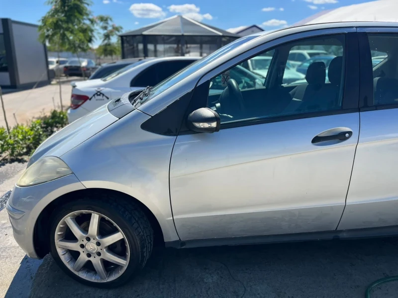 Mercedes-Benz A 180, снимка 4 - Автомобили и джипове - 51568914