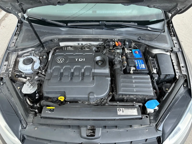 VW Golf 1.6 tdi -DSG 7, снимка 9 - Автомобили и джипове - 52499546