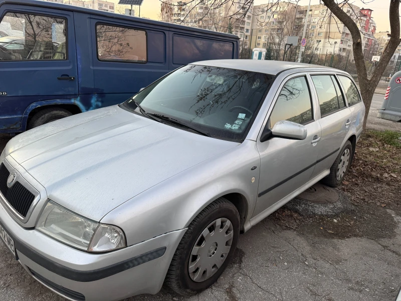 Skoda Octavia 1.8Т, снимка 3 - Автомобили и джипове - 53024105