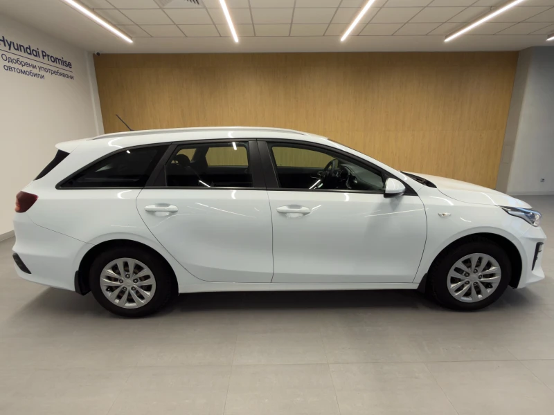 Kia Ceed SW, снимка 6 - Автомобили и джипове - 53248850