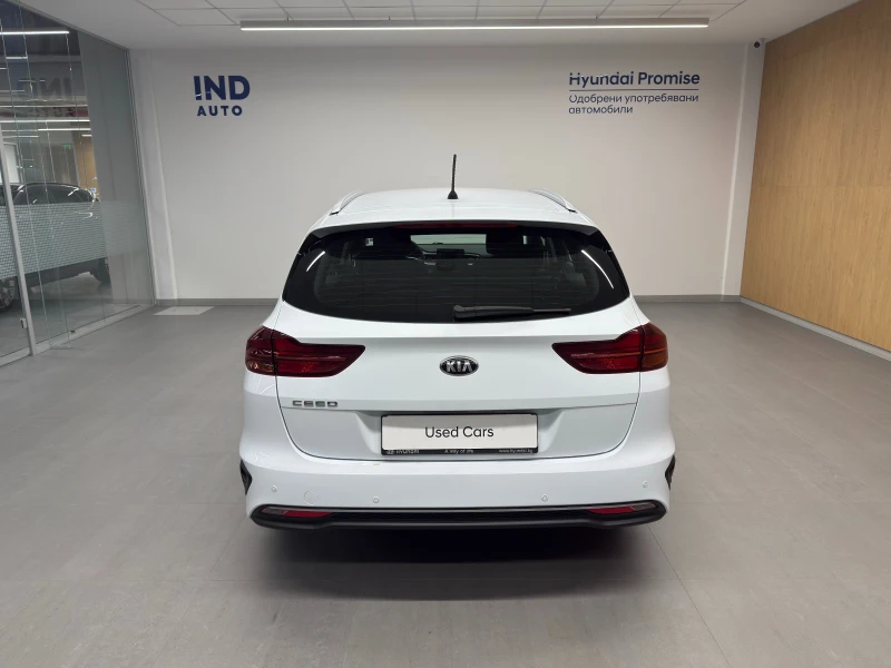 Kia Ceed SW, снимка 4 - Автомобили и джипове - 53248850