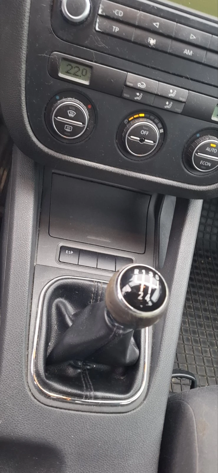 VW Golf 1, 4бен.75к.Климатроник., снимка 5 - Автомобили и джипове - 52745515