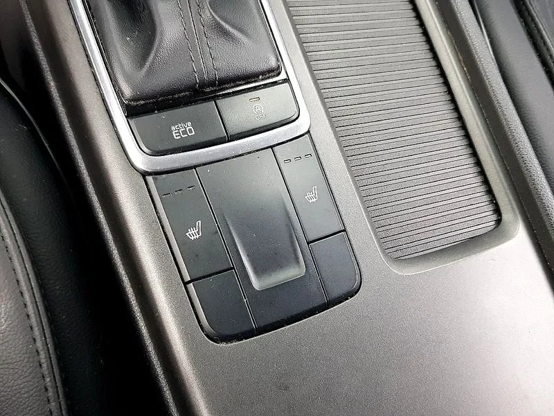 Kia K5 2Nd Generation 1.7 Diesel Mx Deluxe, снимка 15 - Автомобили и джипове - 55901867