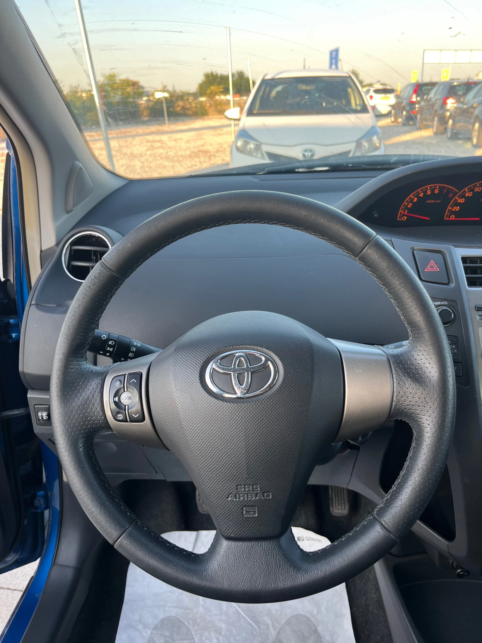 Toyota Yaris 1.33 VVT-i - изображение 8