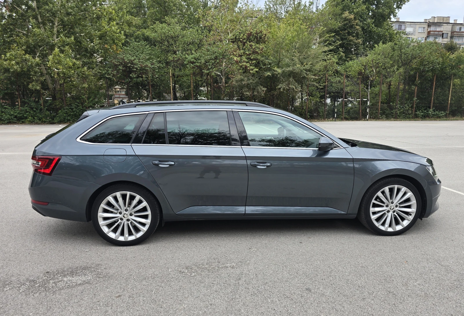 Skoda Superb 2.0 TDI/DISTRONIC/EURO 6B - изображение 6