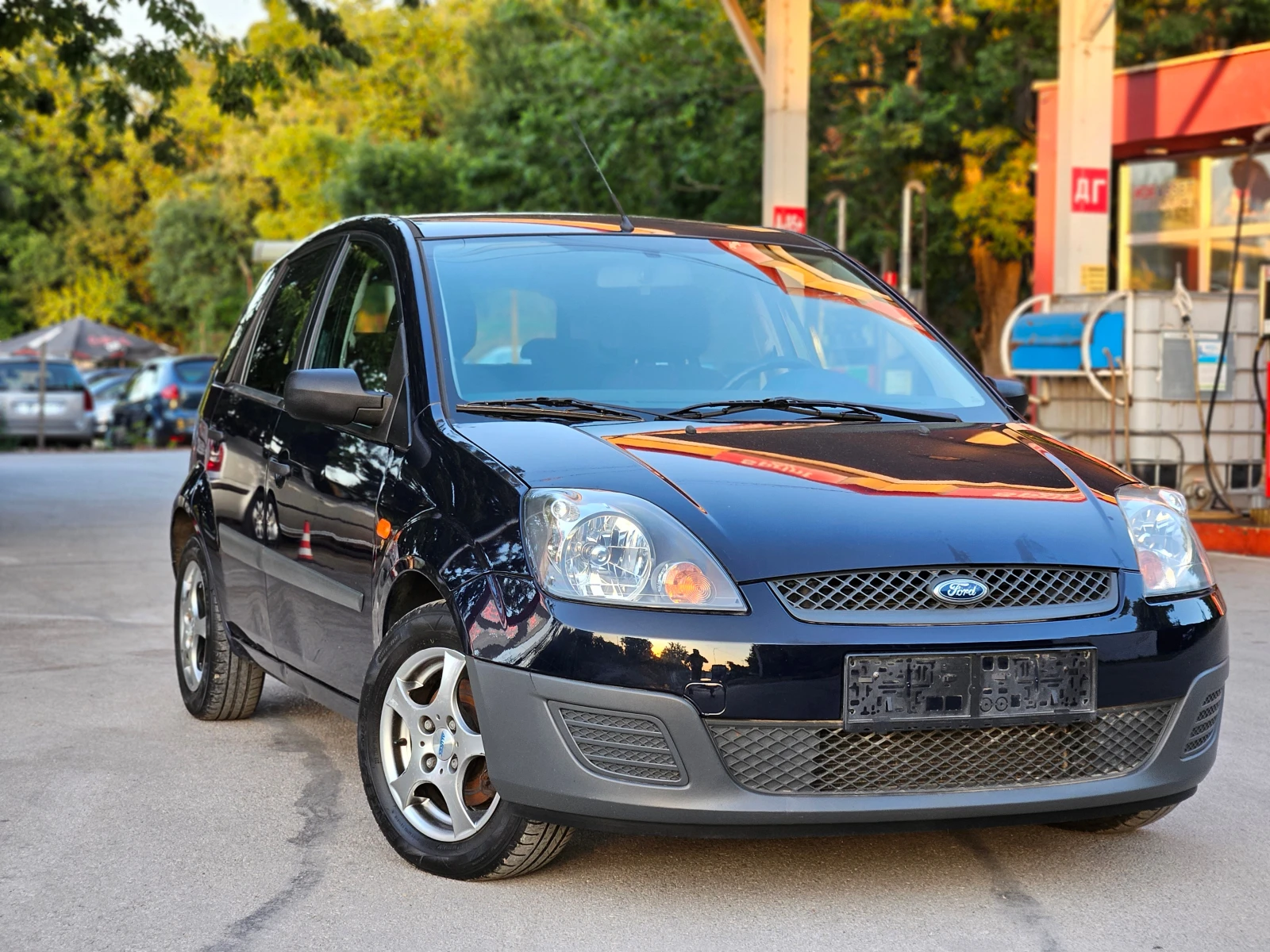 Ford Fiesta 1.3, 70к.с., 95х.км.!!! - изображение 2