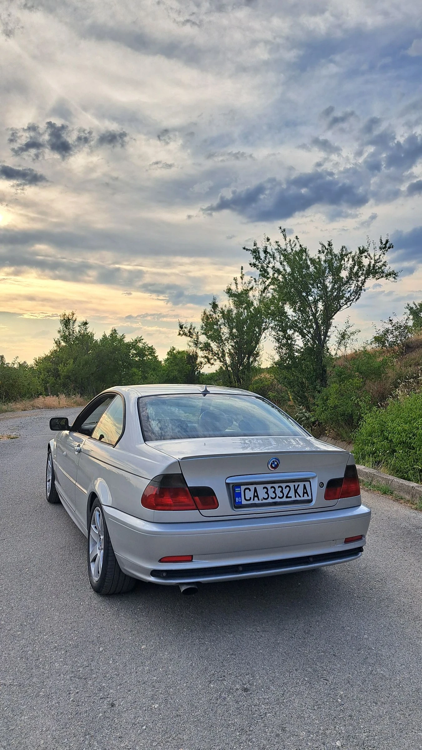 BMW 318  - изображение 7