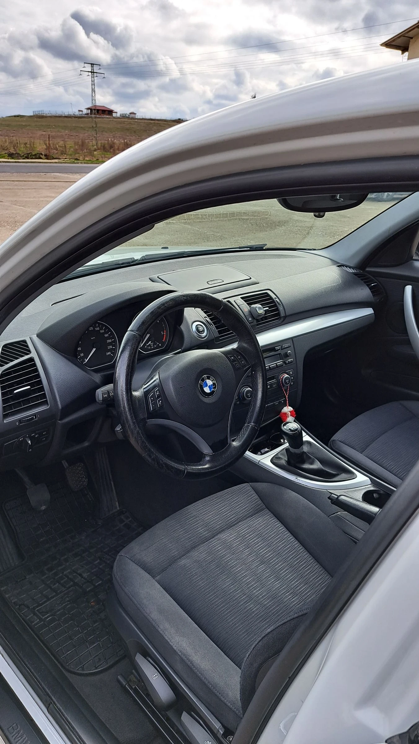BMW 118  - изображение 8