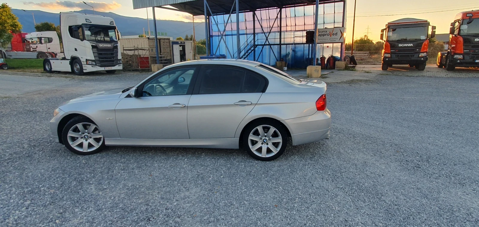 BMW 320  - изображение 8