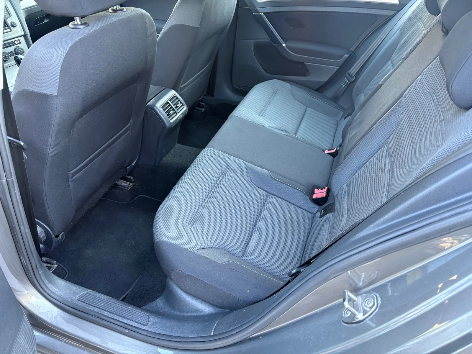 VW Golf 1.6 tdi -DSG 7 - изображение 7