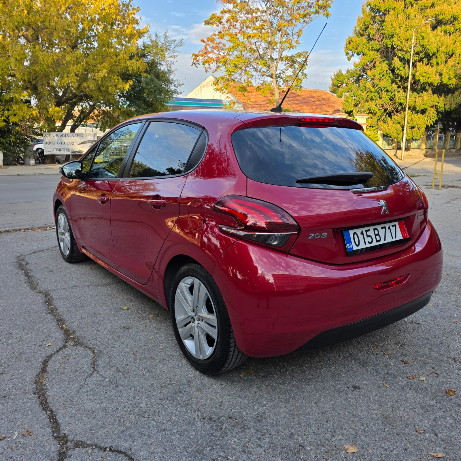 Peugeot 208 1.2i STYLE NAVI EVRO 6B - изображение 5