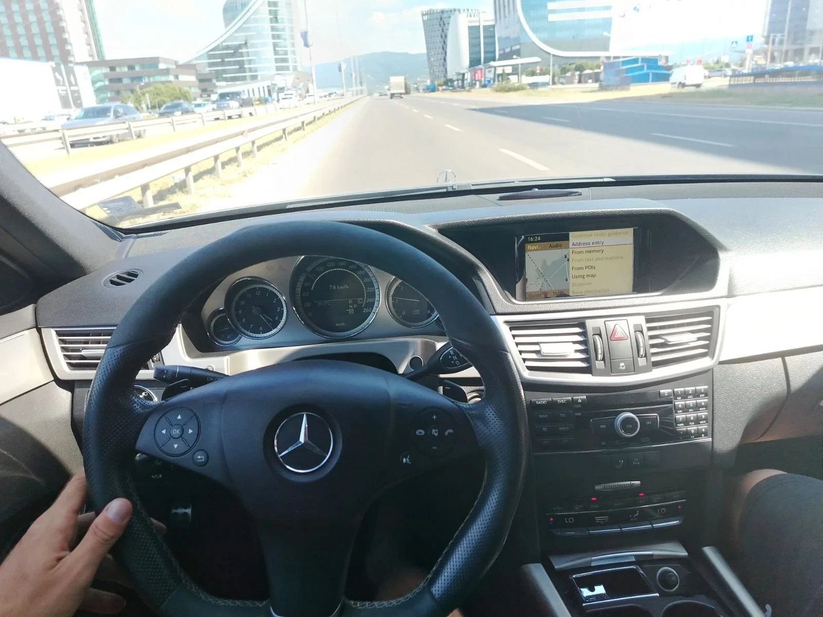 Mercedes-Benz E 350  - изображение 7