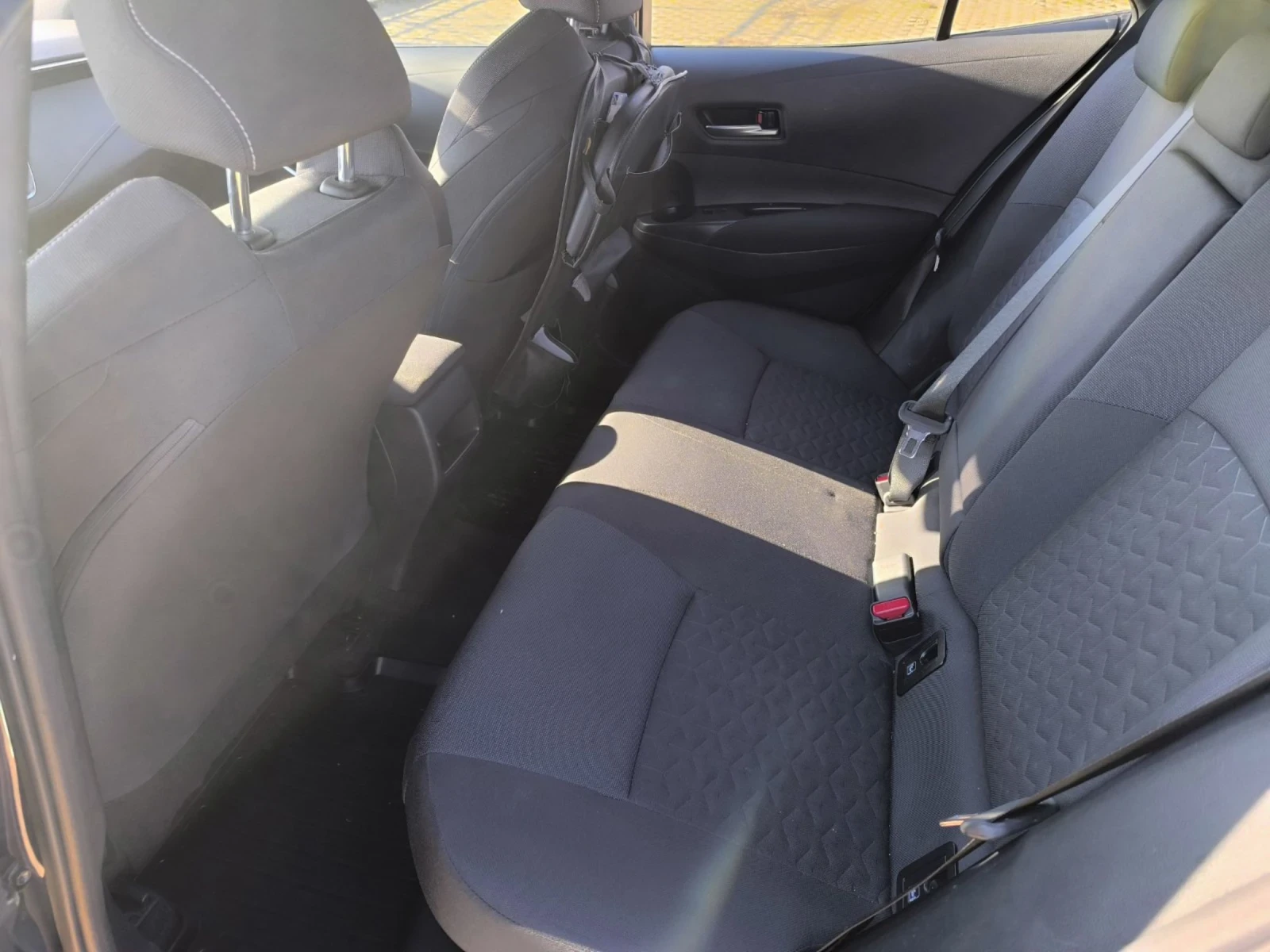 Toyota Corolla Executive 1.8 Hybrid | Mobile.bg � ����������� 6