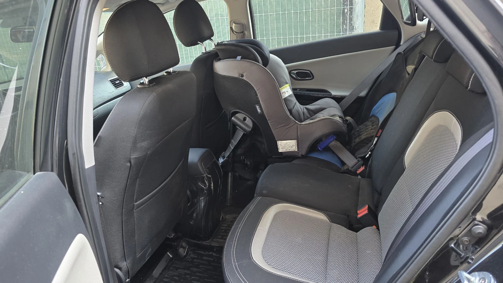 Kia Ceed, снимка 14 - Автомобили и джипове - 53757323