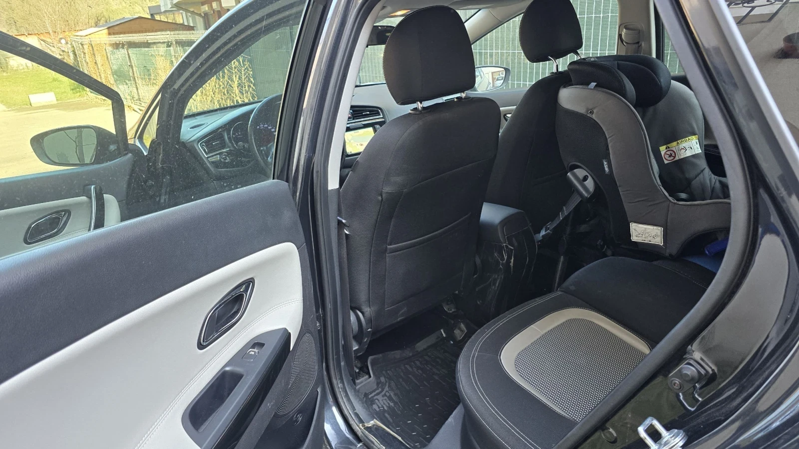 Kia Ceed, снимка 13 - Автомобили и джипове - 53757323