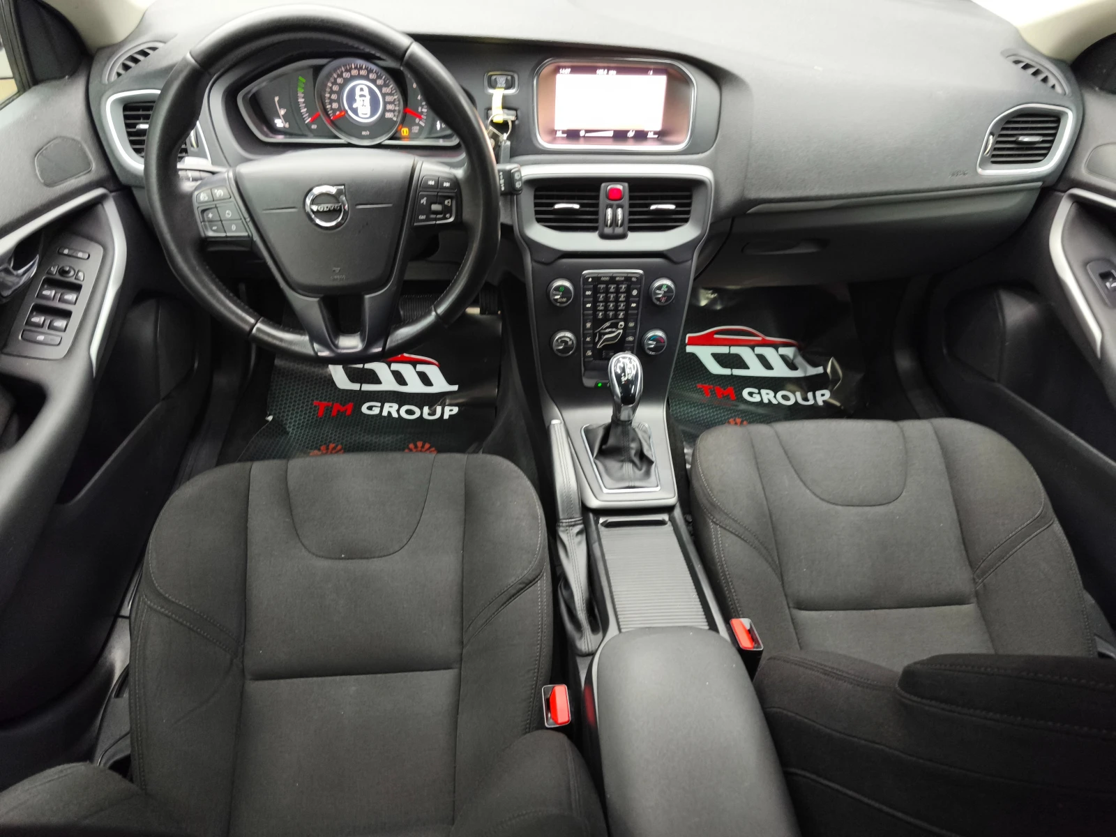 Volvo V40 2.0D3 Automatic 120k.c* E6B, снимка 14 - Автомобили и джипове - 53971220
