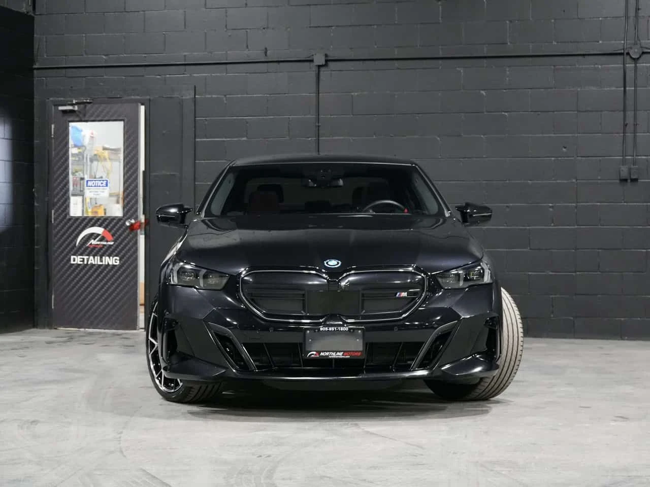 BMW i5 M60  CARFAX, снимка 3 - Автомобили и джипове - 53985033