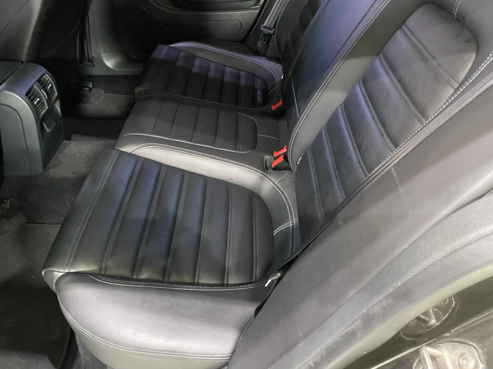 VW CC 2.0 TDI ! 4Motion !, снимка 10 - Автомобили и джипове - 54139314