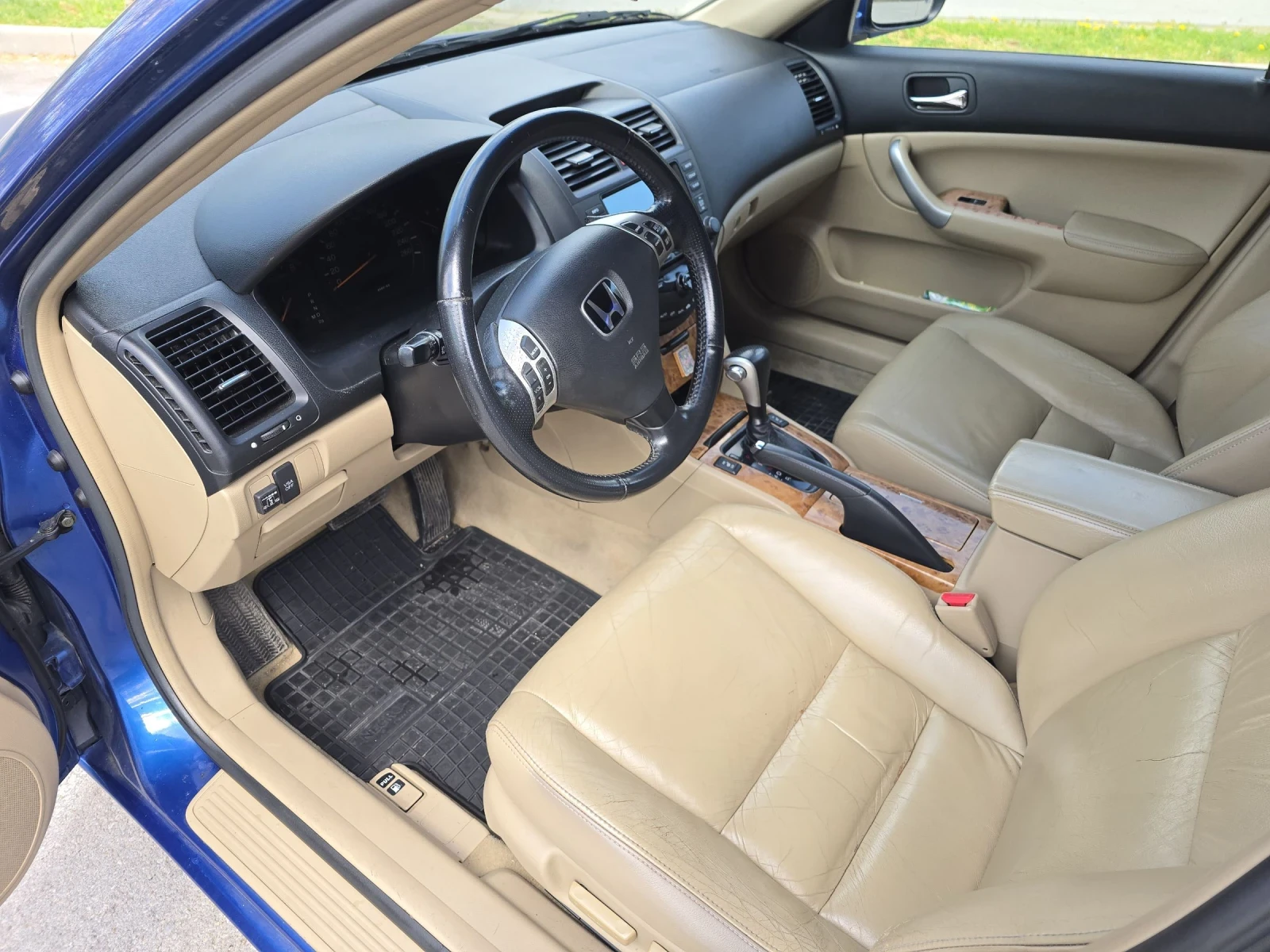 Honda Accord EXECUTIVE, снимка 4 - Автомобили и джипове - 54278006