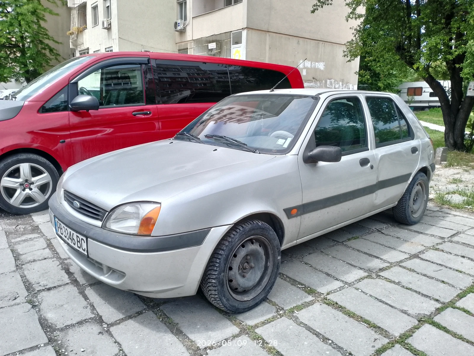 Ford Fiesta Хечбек, 1999г., 1.25куб.см., бензин, снимка 4 - Автомобили и джипове - 54483052