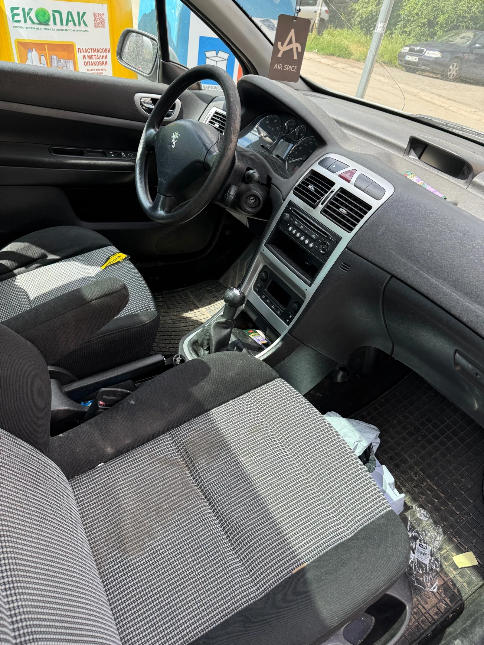 Peugeot 307 1.6Hdi combi , снимка 6 - Автомобили и джипове - 54890105