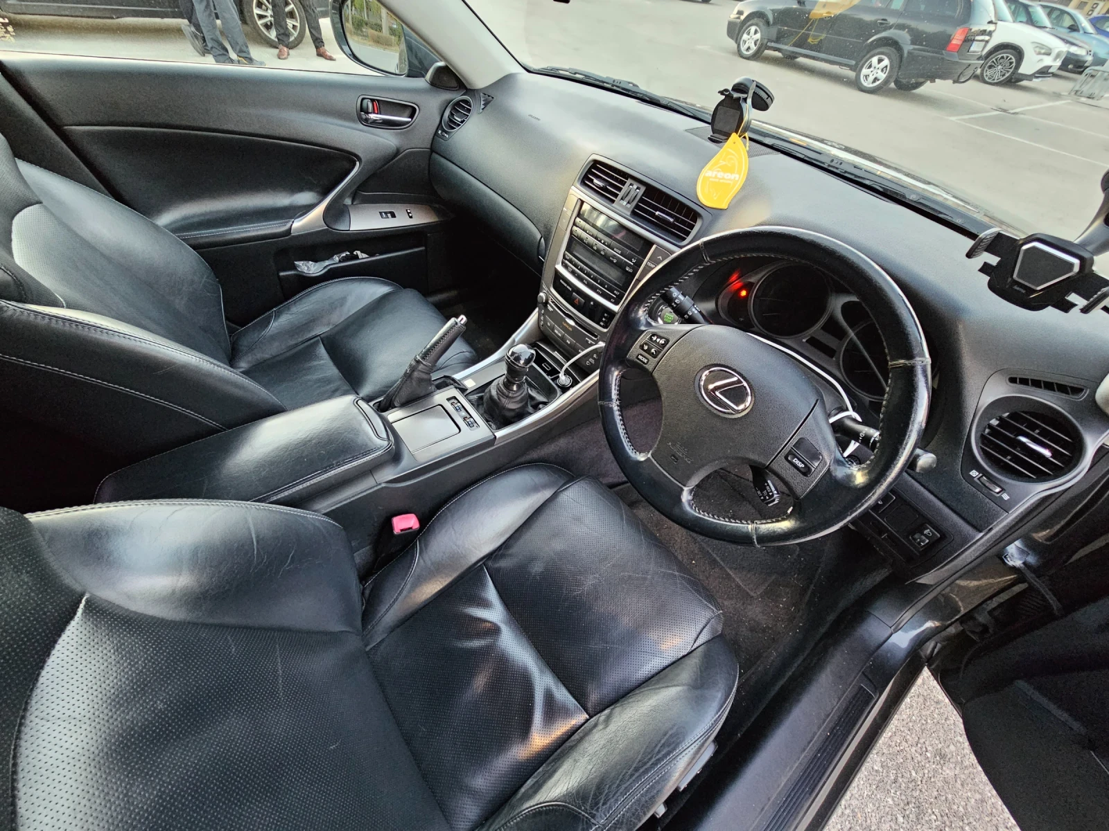 Lexus IS 220d Facelift, снимка 7 - Автомобили и джипове - 55186937