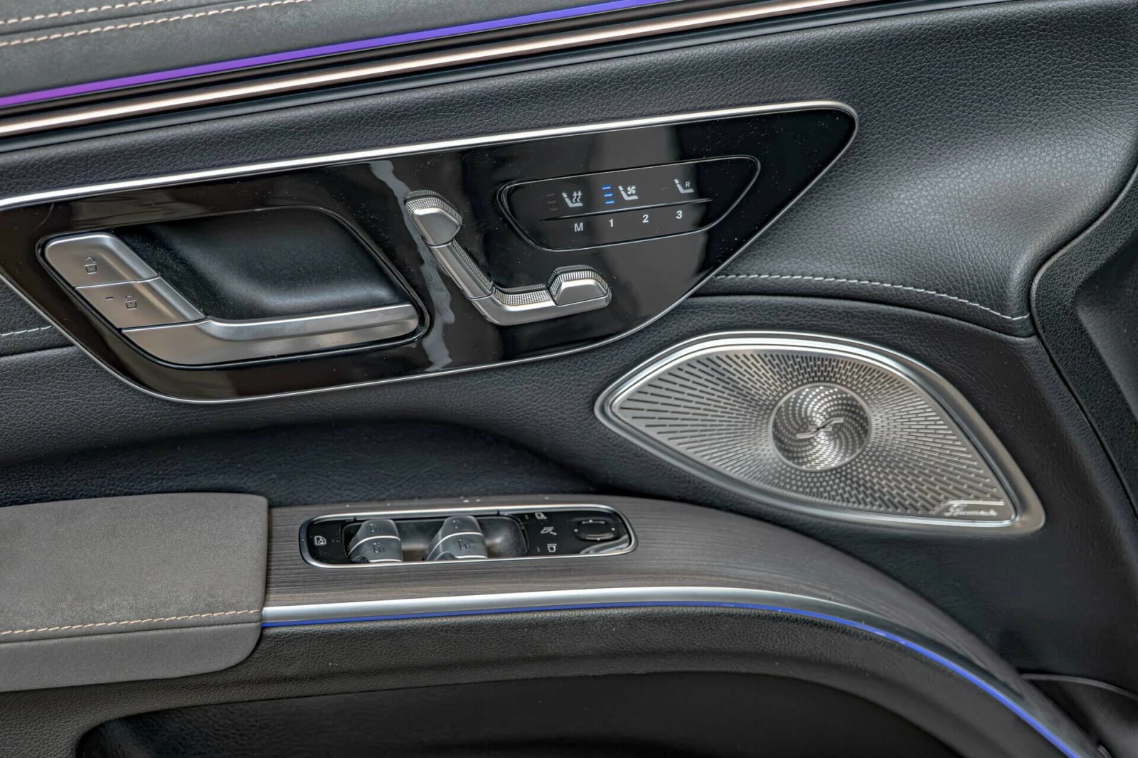 Mercedes-Benz EQS 450 4Matic/AMG Line/RSE/Hyper Screen/Burm./6+ 1/Об, снимка 8 - Автомобили и джипове - 55206816
