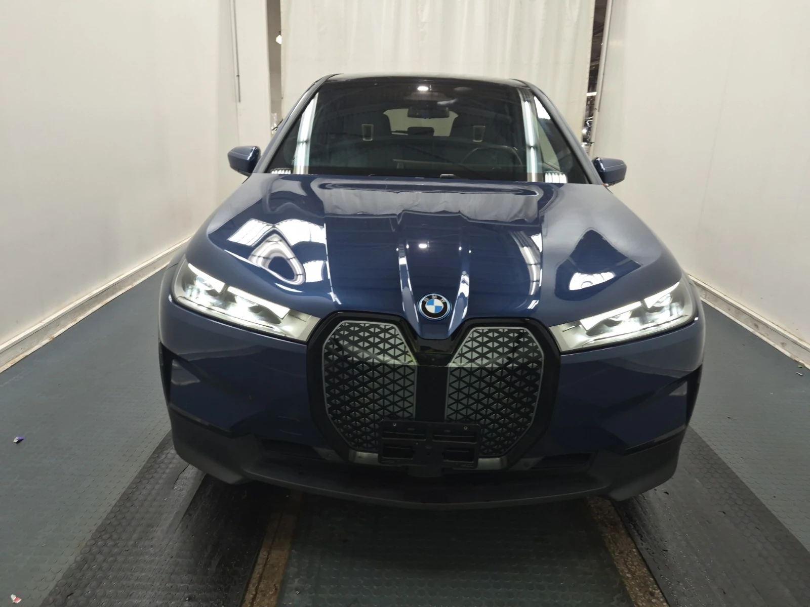 BMW iX XDRIVE50 / Bowers & Wilkins , снимка 17 - Автомобили и джипове - 55227114