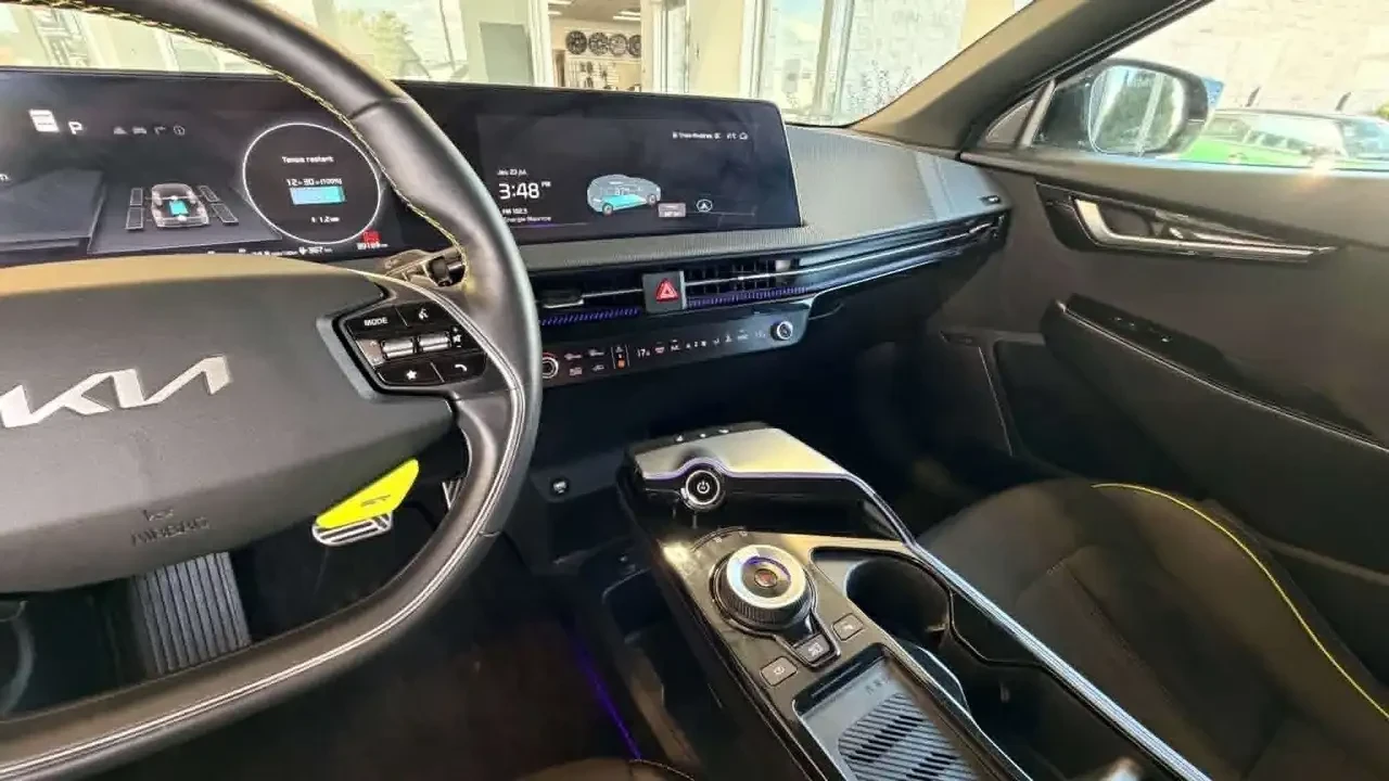 Kia EV6 2024 GT* 39 000km* Фиксирана цена, снимка 9 - Автомобили и джипове - 55872433