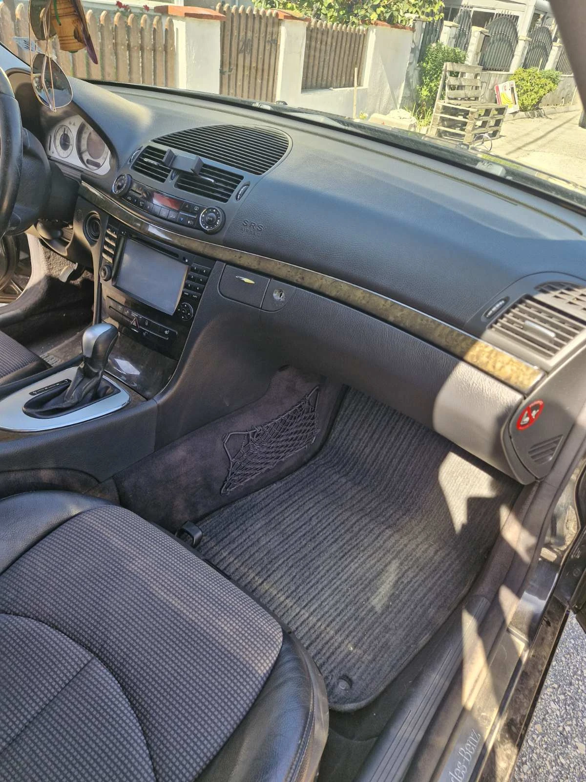 Mercedes-Benz E 270, снимка 9 - Автомобили и джипове - 55877182